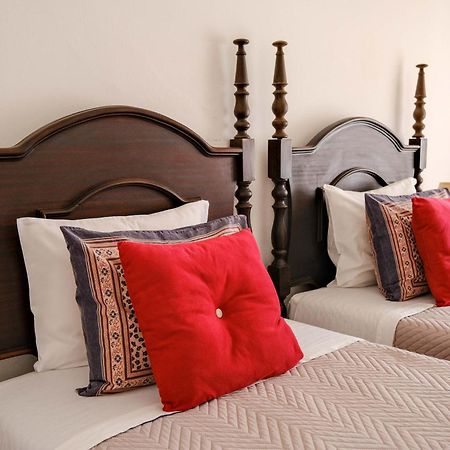 6/4 De Sado Hotell Setúbal Eksteriør bilde