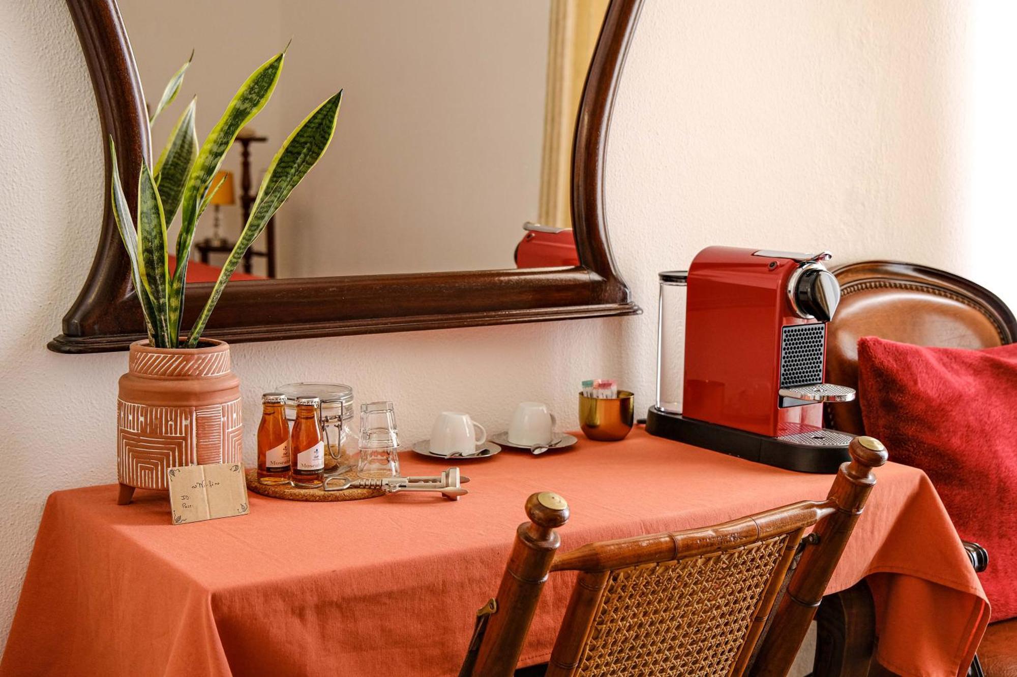 6/4 De Sado Hotell Setúbal Eksteriør bilde