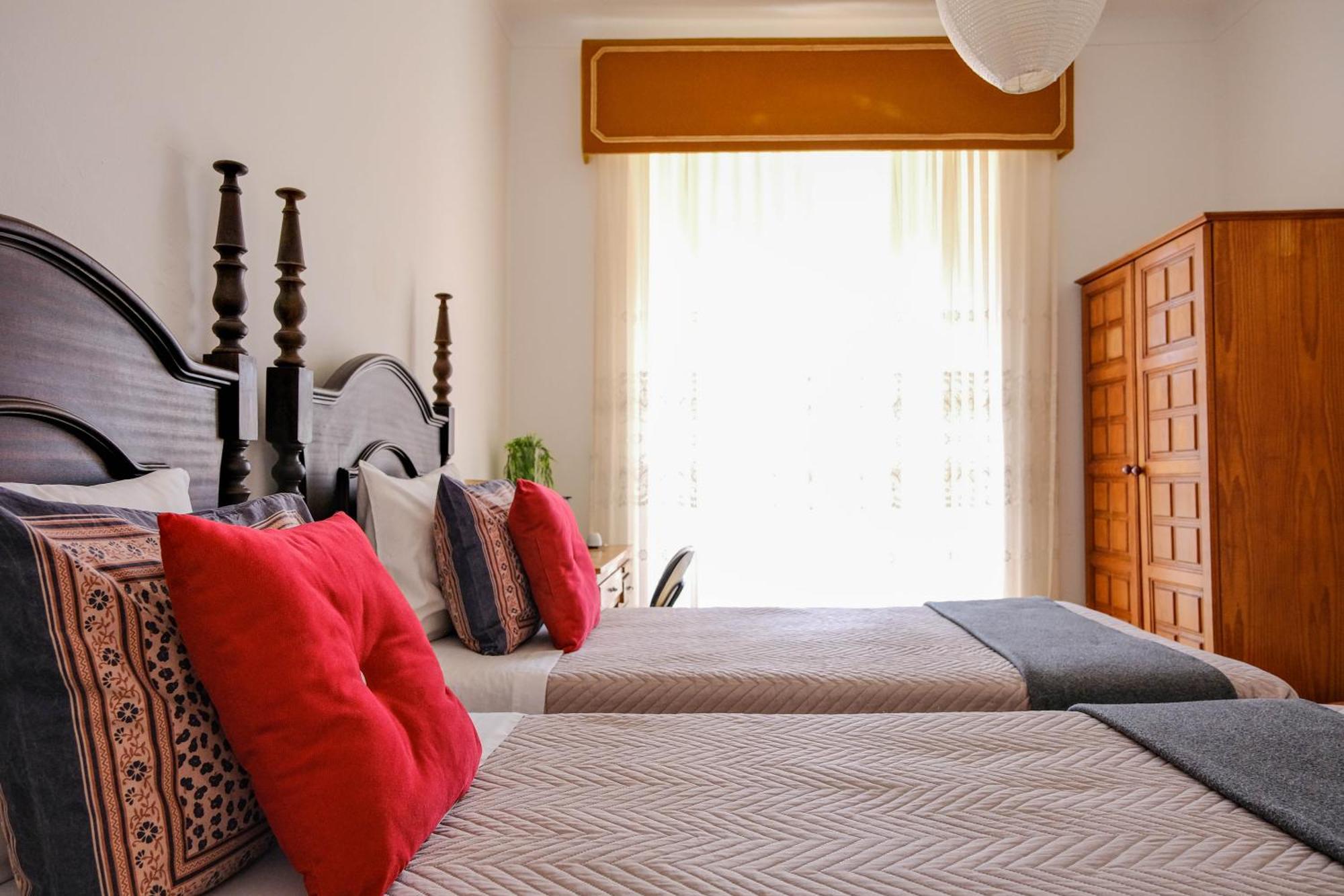 6/4 De Sado Hotell Setúbal Eksteriør bilde