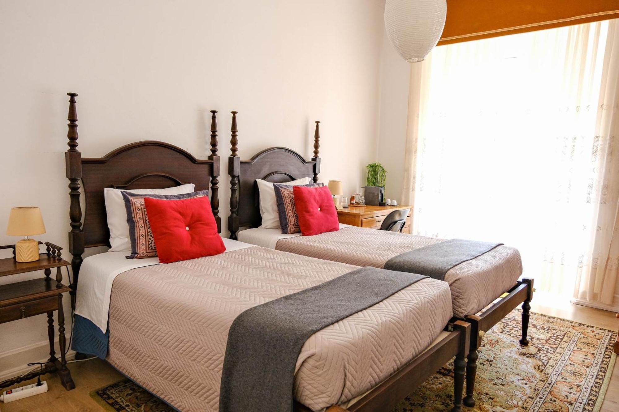 6/4 De Sado Hotell Setúbal Eksteriør bilde