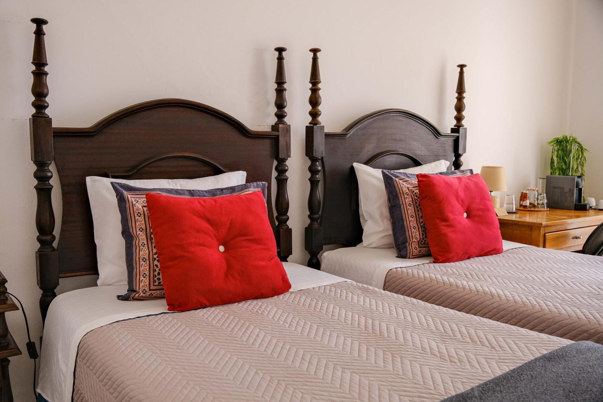 6/4 De Sado Hotell Setúbal Eksteriør bilde